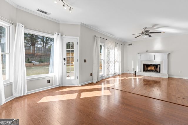 955 Common Oak Place, Lawrenceville, GA 30045