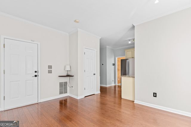 955 Common Oak Place, Lawrenceville, GA 30045