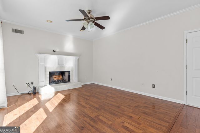 955 Common Oak Place, Lawrenceville, GA 30045