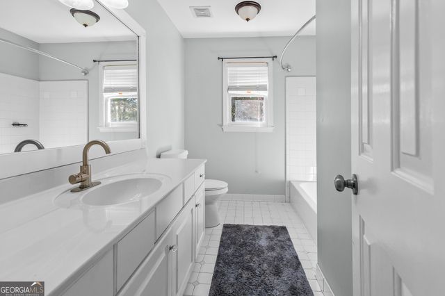 955 Common Oak Place, Lawrenceville, GA 30045