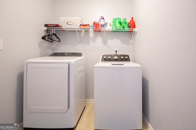 955 Common Oak Place, Lawrenceville, GA 30045