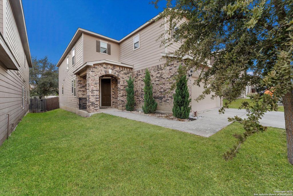1623 Iron Creek, San Antonio, TX 78245