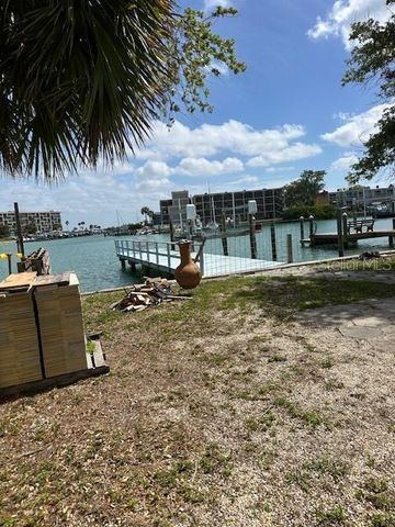 12620 LAGOON LANE, Treasure Island, FL 33706