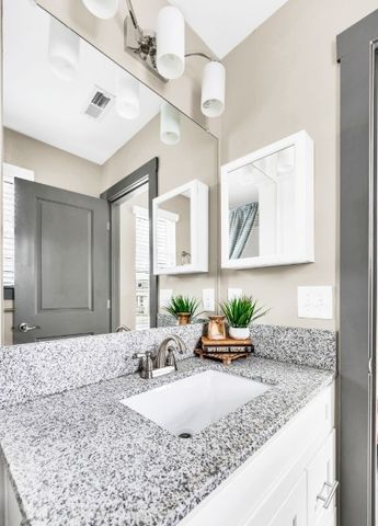 605 Bristol Creek Dr, Nashville, TN 37221