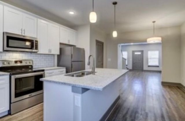 605 Bristol Creek Dr, Nashville, TN 37221