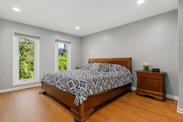 1330 N La Salle Drive 306, Chicago, IL 60610