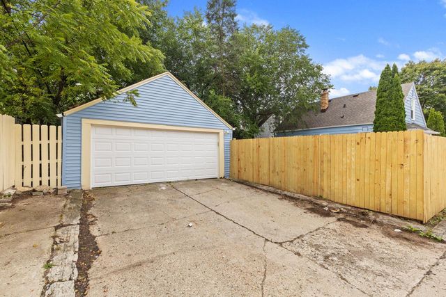 4752 N 89th STREET, Milwaukee, WI 53225