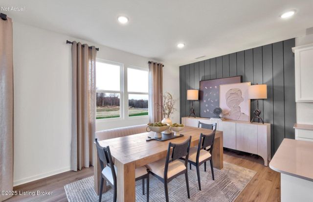 16954 Aiken Ridge Cir, Louisville, KY 40245