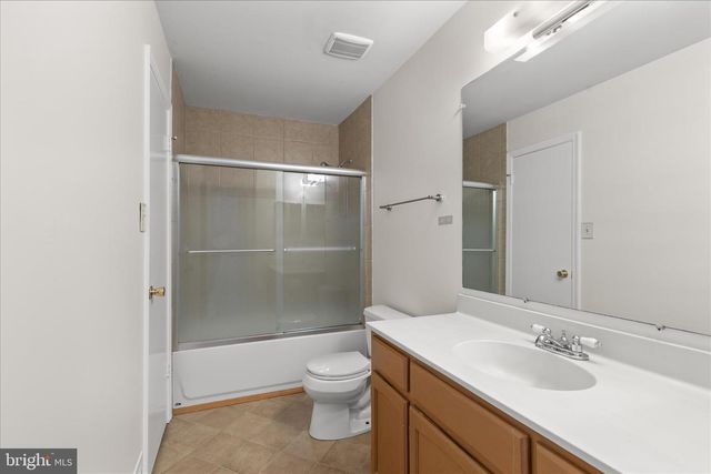 957 SAINT MICHAELS DR, Bowie, MD 20721