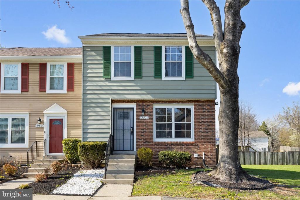 957 SAINT MICHAELS DR, Bowie, MD 20721