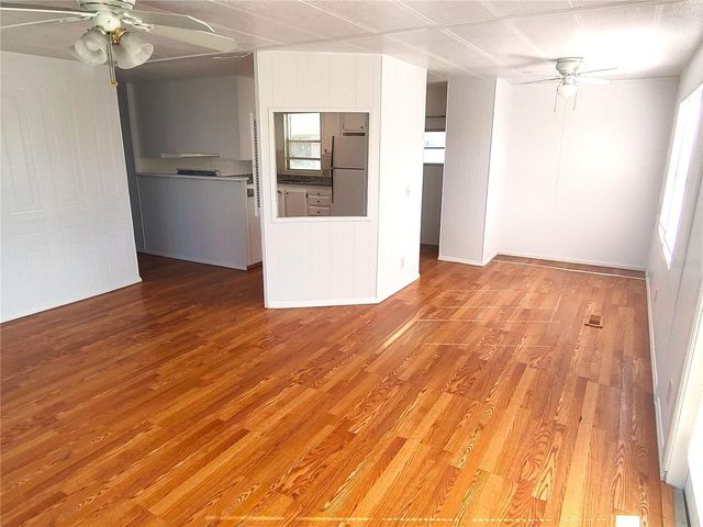 900 9th Ave E E 900 9TH AVE E 180, Palmetto, FL 34221