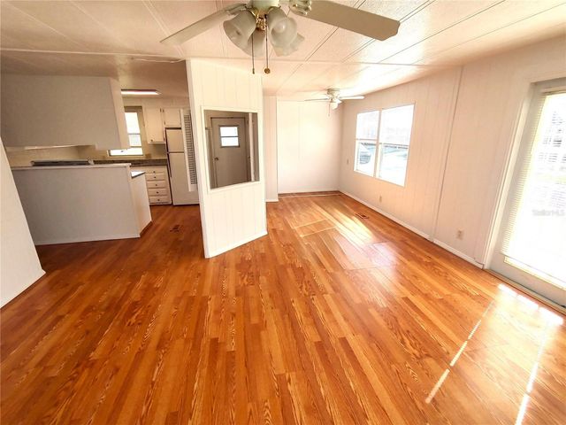 900 9th Ave E E 900 9TH AVE E 180, Palmetto, FL 34221