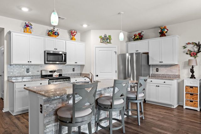 143 Marauder Dr., Longs, SC 29568