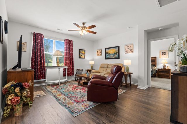 143 Marauder Dr., Longs, SC 29568