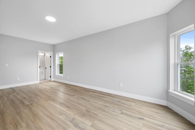 300 Harbour Close R, New Haven, CT 06519