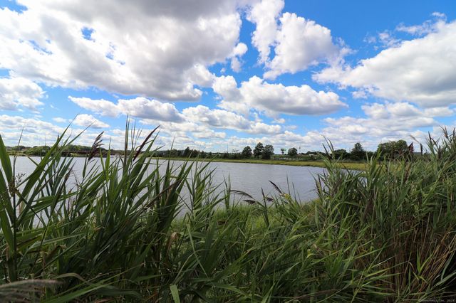 300 Harbour Close R, New Haven, CT 06519