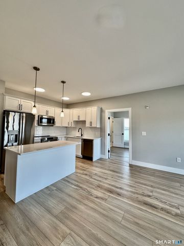 300 Harbour Close R, New Haven, CT 06519