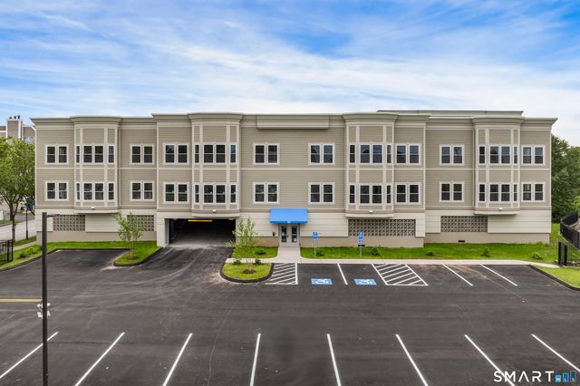 300 Harbour Close R, New Haven, CT 06519