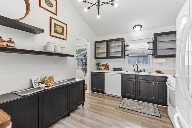 W136S6953 Hale Park DRIVE, Muskego, WI 53150