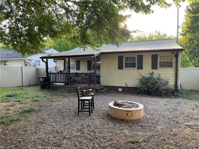 205 Spruce Street, Lexington, NC 27292