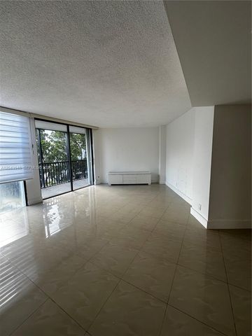 3475 N Country Club Dr 315, Aventura, FL 33180