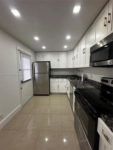 3475 N Country Club Dr 315, Aventura, FL 33180