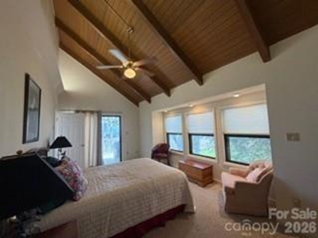 19 Lookout Loop, Burnsville, NC 28714