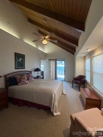 19 Lookout Loop, Burnsville, NC 28714