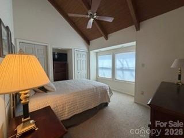 19 Lookout Loop, Burnsville, NC 28714