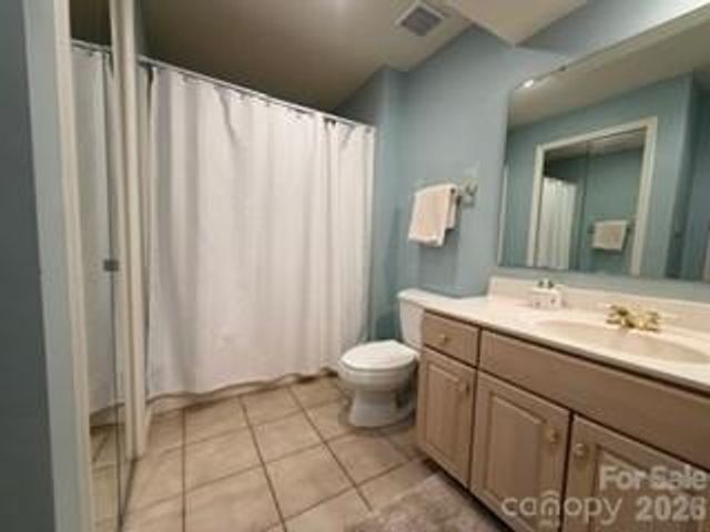 19 Lookout Loop, Burnsville, NC 28714