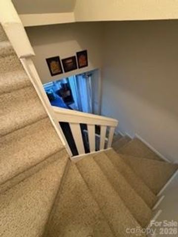 19 Lookout Loop, Burnsville, NC 28714