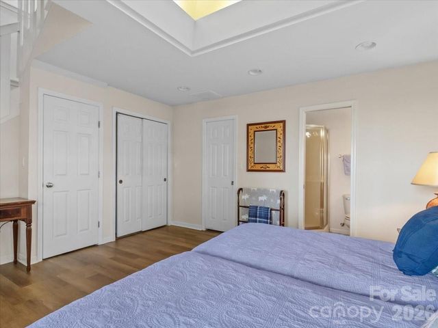 19 Lookout Loop, Burnsville, NC 28714