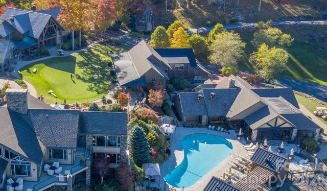 19 Lookout Loop, Burnsville, NC 28714