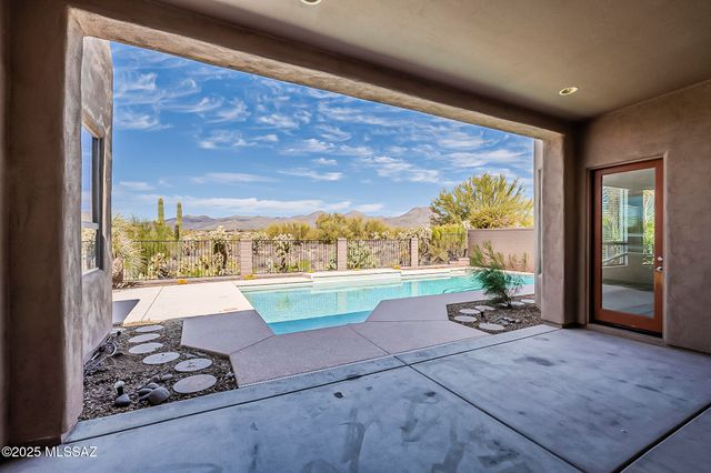 12373 N Fallen Shadows Drive, Marana, AZ 85658