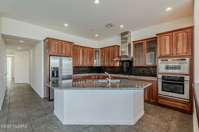 12373 N Fallen Shadows Drive, Marana, AZ 85658