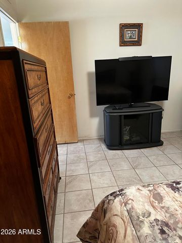 10643 W Snead Drive, Sun City, AZ 85351