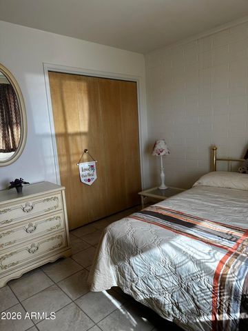 10643 W Snead Drive, Sun City, AZ 85351