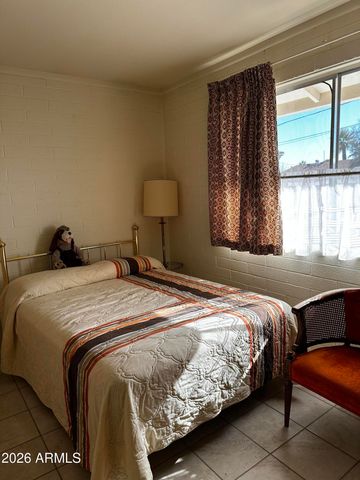 10643 W Snead Drive, Sun City, AZ 85351