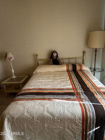 10643 W Snead Drive, Sun City, AZ 85351