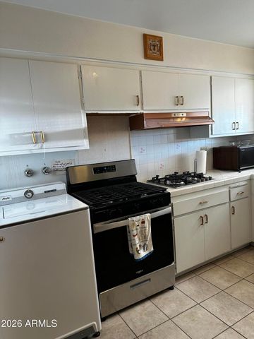 10643 W Snead Drive, Sun City, AZ 85351