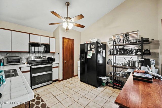 593 HEWES Place, Orange Park, FL 32073