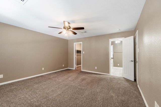 19 Shimmer Pond Place, The Woodlands, TX 77385