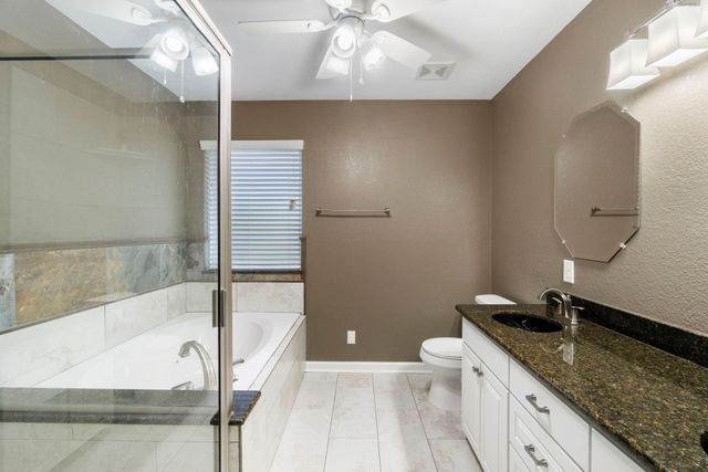 19 Shimmer Pond Place, The Woodlands, TX 77385