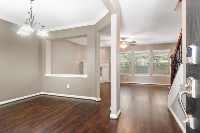 19 Shimmer Pond Place, The Woodlands, TX 77385