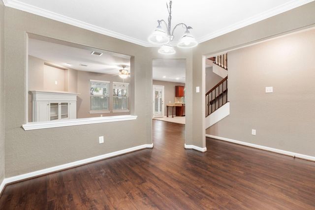 19 Shimmer Pond Place, The Woodlands, TX 77385