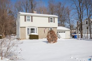 13 Bailey Avenue, Wallingford, CT 06492