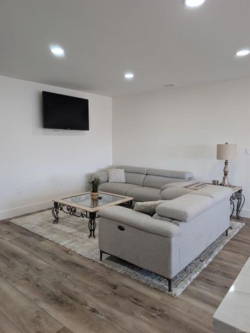 2410 La Costa Ave, Carlsbad, CA 92009