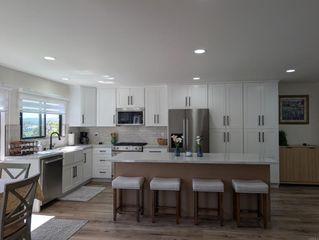 2410 La Costa Ave, Carlsbad, CA 92009