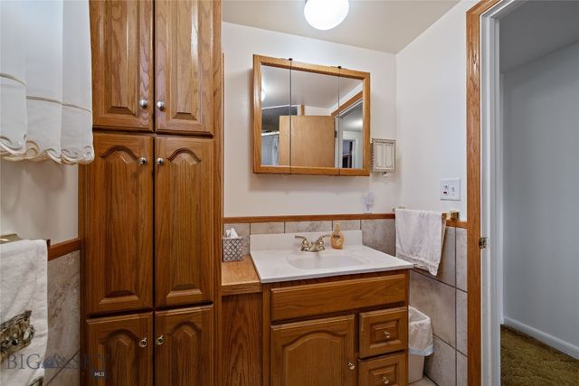 212 N Broadway Street, Belgrade, MT 59714