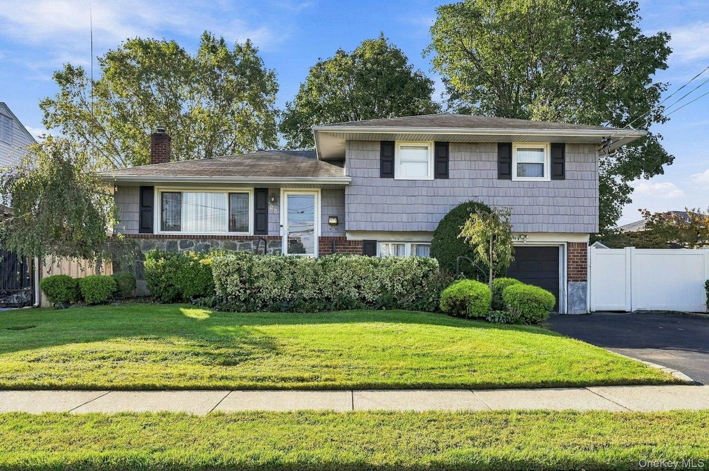 23 Chance Street, Hicksville, NY 11801 — exterior